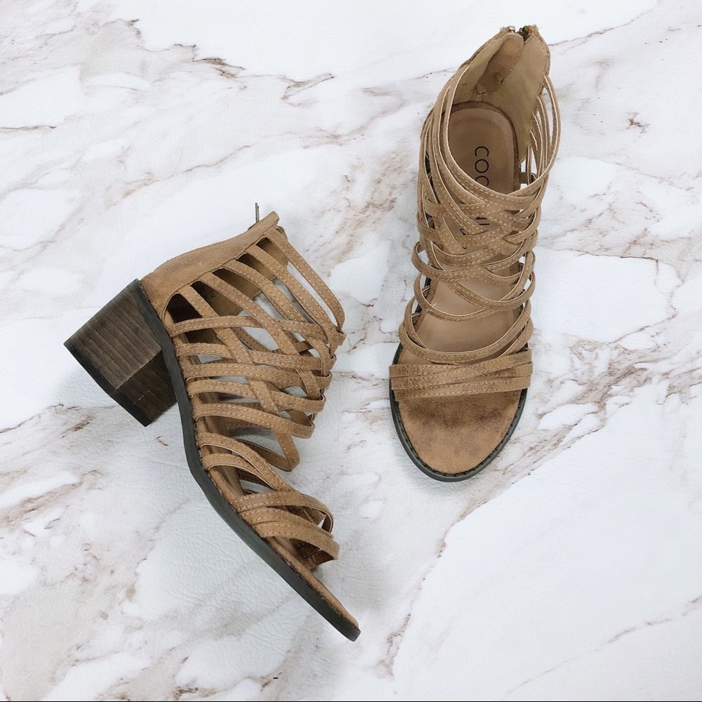 Coconuts by Matisse Neptune Strappy Sandals - Picture 2 of 6